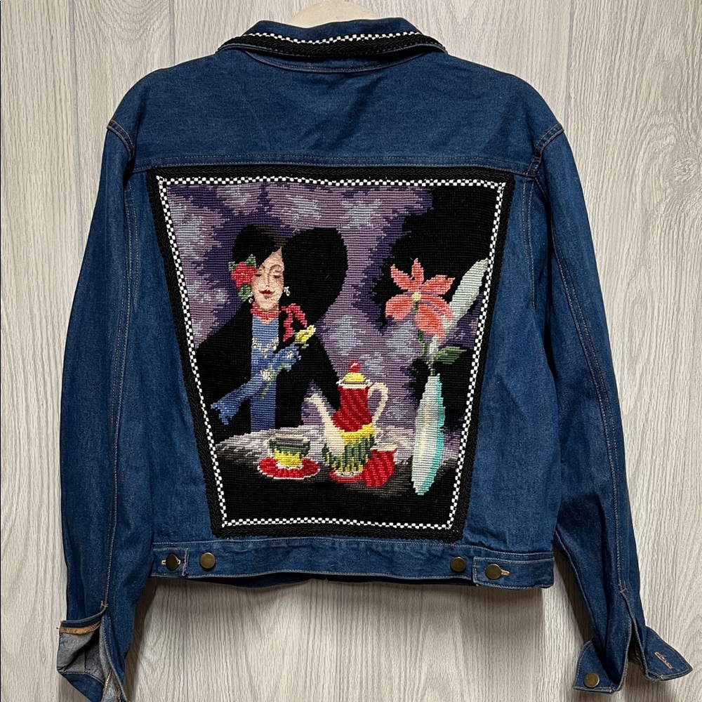 Kolorway Womens Medium Vintage Jean Jacket Artistic Cross-stitch Embroidered